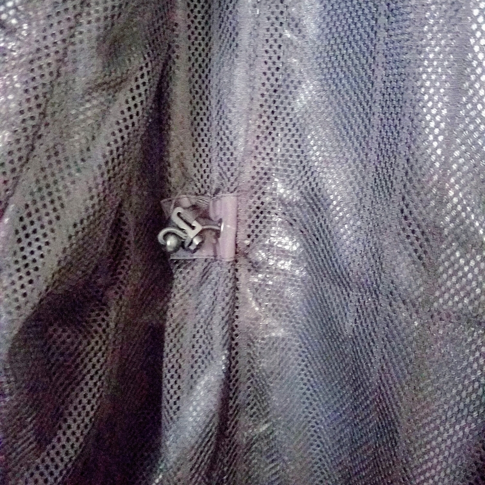 High-Low Windbreaker - Picture 5 of 6